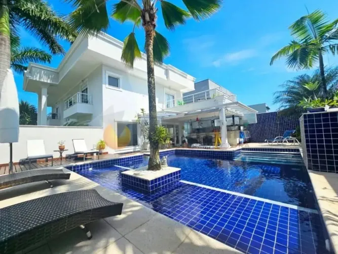 Sobrado com 4 dormitórios à venda, 316 m² por R$ 4.000.000,00 - Costa Nova - Caraguatatuba