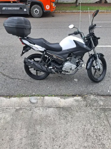 Moto Yamaha Factor ED 150cc 2019 Quase 0 km