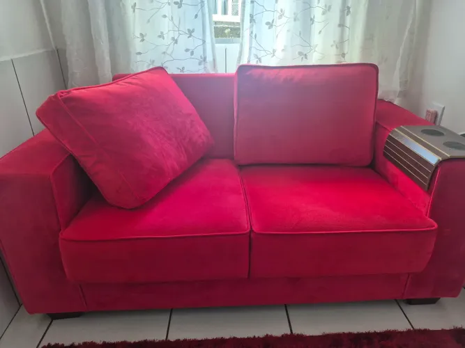 Sofa 2 lugares vermelho