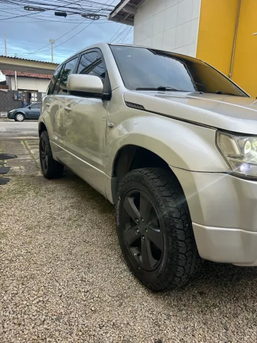Suzuki Grand Vitara 2.0 16V 4x2/4x4 5P Aut. 2010