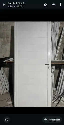 Porta de Alumínio Fechada 