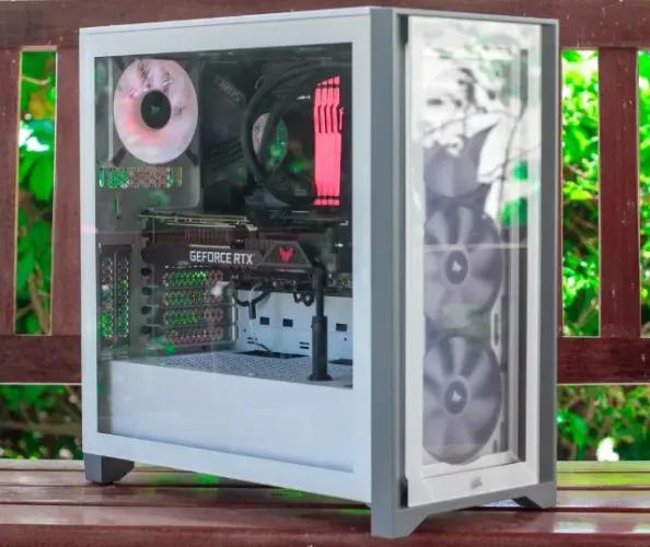 i7 12700F - 32GB - RTX 3080Ti