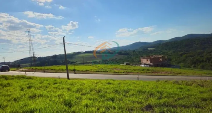 Terreno em Atibaia condomínio fechado 360m2