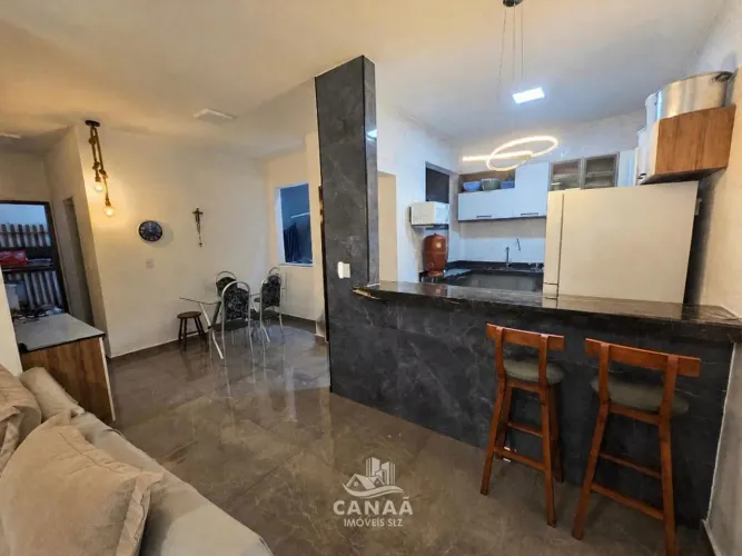 Vende-se Casa Reformada na Cohab Anil IV - 3 quartos - Ventilada - Amplo quintal