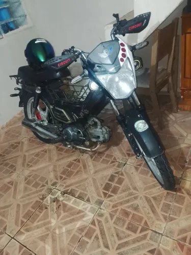 Vendo moto Shineray 110 ?