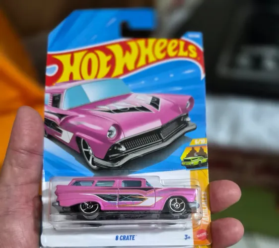 Hot Wheels 8 CRATE