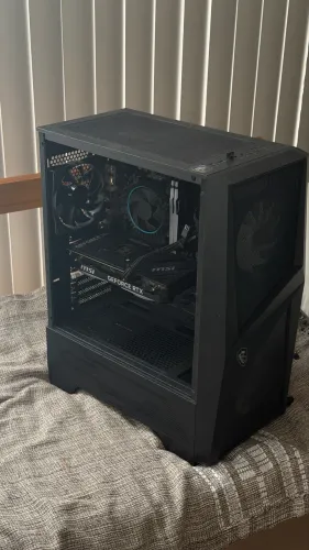 PC Gamer RTX 4070 12GB + i5-14400F + 32GB DDR5 + SSD M.2 | MSI