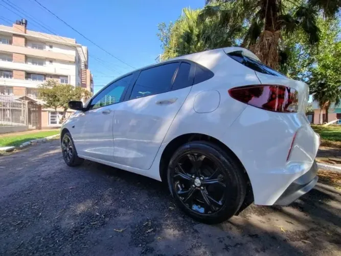 Chevrolet Onix Hatch LT 1.0 12V TB Flex Mec. 4P 2020