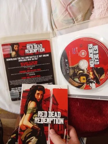 Read dead redemption 1 PS3 semi novo!!