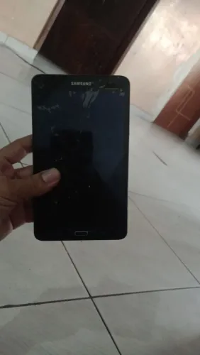 Vendo tablet com defeito