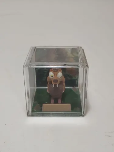 Miniatura Esquilo Scrat Era do Gelo Colecionavel