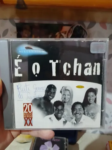 CD - É o Tchan (millennium)