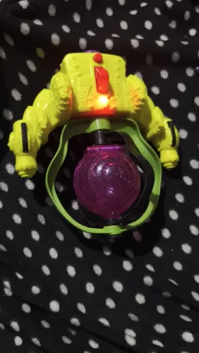 Imaginex nave espacial Alien Orbit funcionando sem os misseis