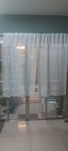 2 CORTNAS DE JANELA ESTILO RENASCENÇA SEMI NOVAS