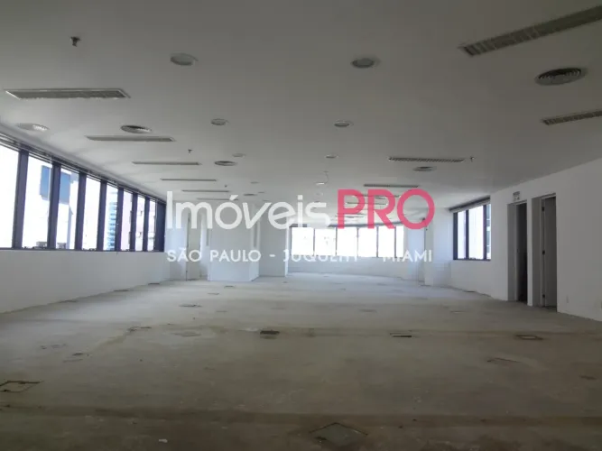 Conjunto na região da Berrini com 223m² em condomínio com boa apresentação corporativa