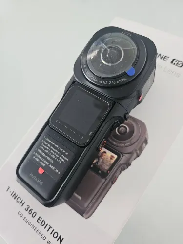 Câmera INSTA360 ONE RS 1 INCH LEICA 360 EDITION 