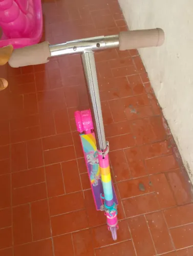 Patinete infantil menina