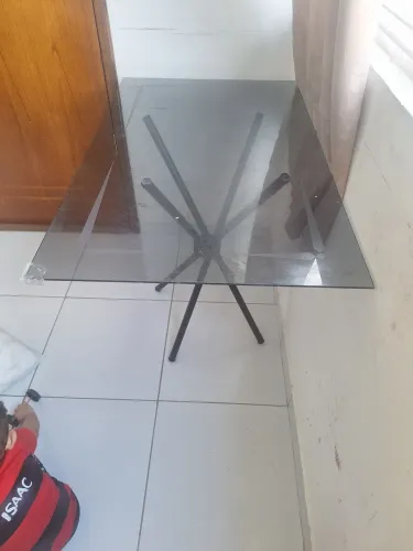 Mesa de vidro tamanho 1m×60cm
