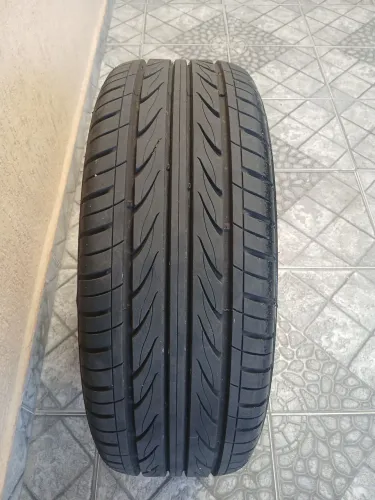 Pneu 225/35r20 Pra ir embora 