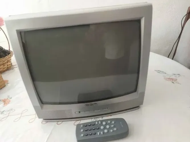 TV televisão de tubo 14" CCE 