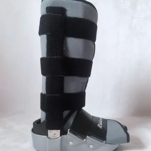 Bota Longa Ortopédica Panturrilha Pé Tornozelo Tam. M Robofoot Salvapé (Peqs. Defeitos)