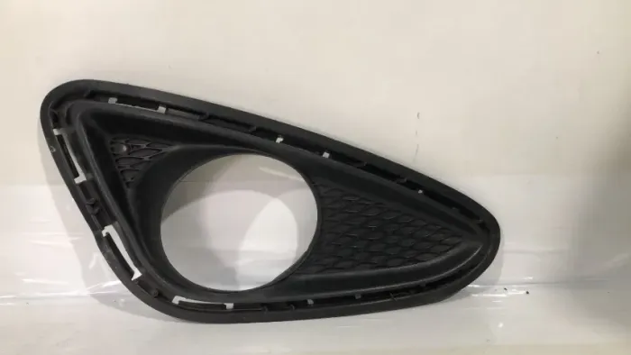 Moldura direito Farol de Milha Hb20 2012 2013 2014 2015 Original BG4296