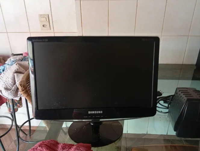 Vendo monitor computador,tenho vários sansungvários 
