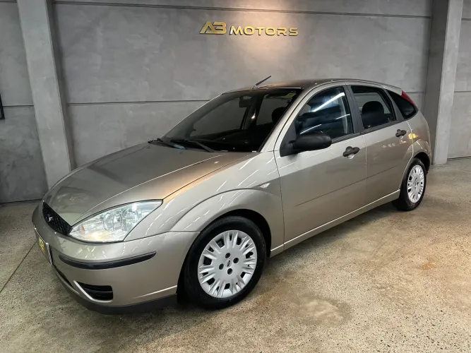 Ford Focus 1.8 16V 5P 2008