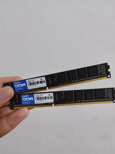 Memória RAM DDR3 8gb cada uma, nunca usado