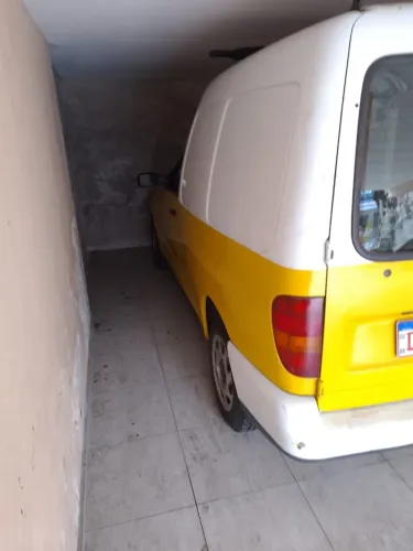 Volkswagen Van 1.6 MI (furgão) 2002
