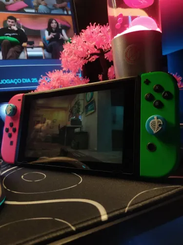 Nintendo Switch V2 + Acessórios