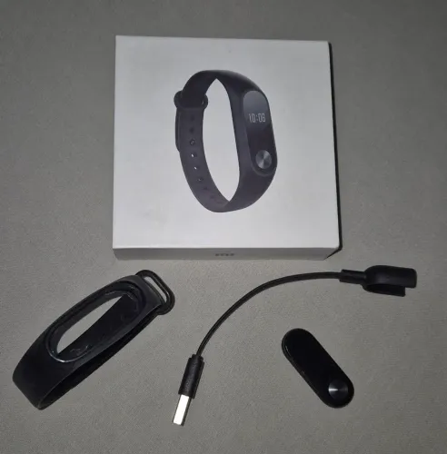 Xiaomi Mi Band 2 com Defeito - Não Liga - Para Peças ou Reparo