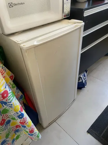 Frigobar Eletrolux Branco 