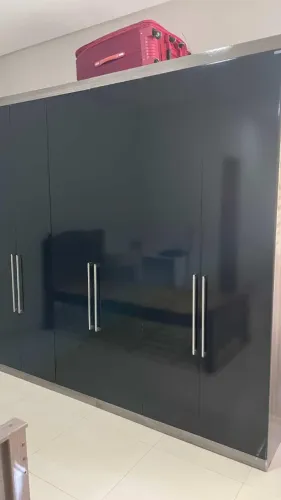 GUARDA ROUPA 6 PORTAS
