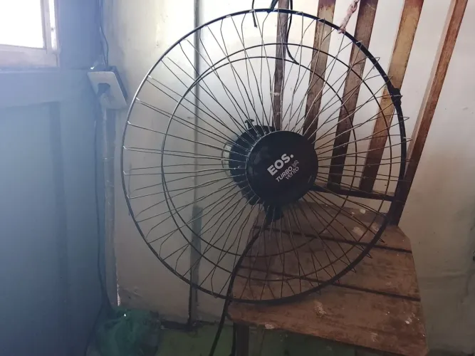 Vendo esse ventilador de teto