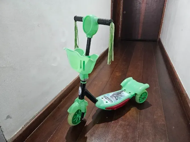 patinete infantil 3 rodas dm toys com cesta dinossauro verde