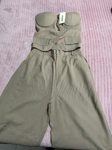 Conjunto calça e top , Roupa feminina tamanho P NOVO