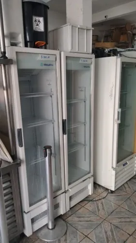 2 geladeira expositora metalfrio frio slim (3.000,00 cada)