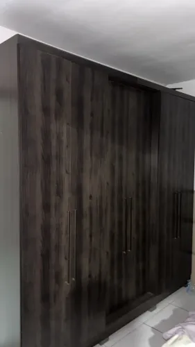 Guarda Roupas 6 portas