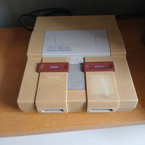 SUPER NINTENDO (SOMENTE O CONSOLE REVISADO)