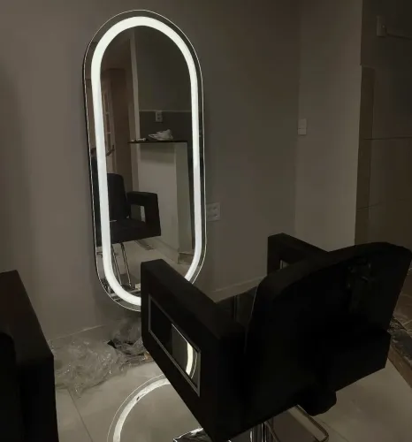 Espelho com LED ( oferecemos entrega e instalação grátis)