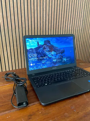 Notebook Samsung 500GB + Carregador Original e Case