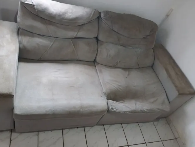 Sofá retrátil usado 