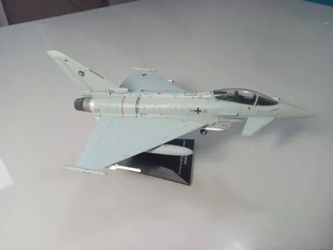 Maquete de Caça Eurofighter da Coleção Altaya