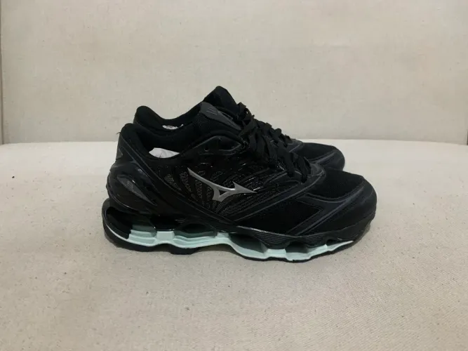 Mizuno Pro7