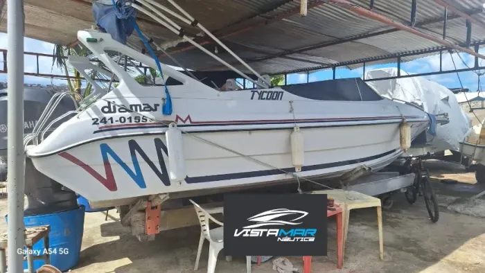Lancha Tycoon 23 com Yamaha 225hp 4T (Ñ Focker, real, coral, ventura, fs, nx, triton, azov