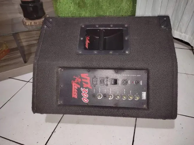 CAIXA DE SOM ATIVA LEACS VTX 300