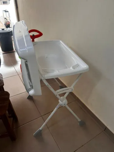 Banheira com suporte trocador Burigotto Milenial 