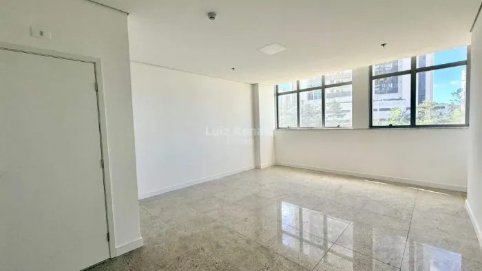 Sala comercial para locação área aproximada de 45,56 m² Bairro Vila da Serra - Nova Lima
