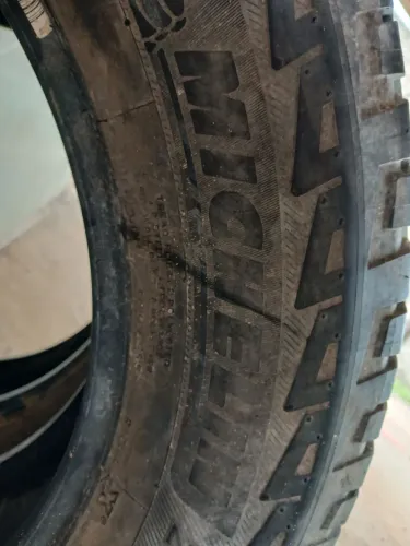 Pneu 265/60 aro 18 